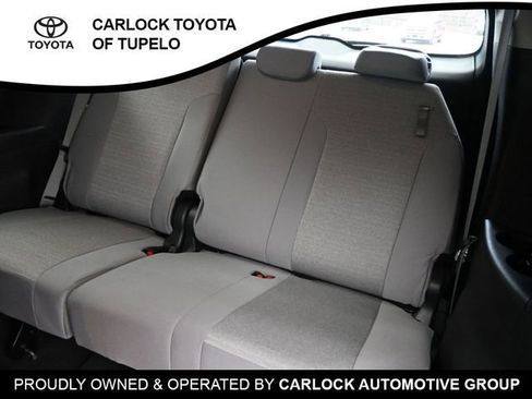 Used 2025 Toyota Sienna LE image 21