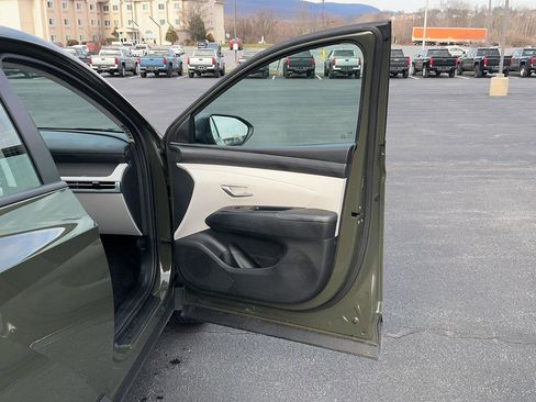 Certified 2025 Hyundai Tucson SE image 25