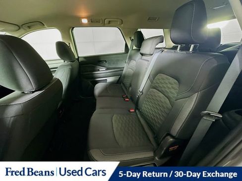 Certified 2024 Nissan Pathfinder S image 24