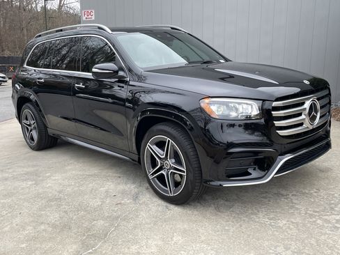 Certified 2025 Mercedes-Benz GLS 450 4MATIC w/ AMG Line Exterior image 4