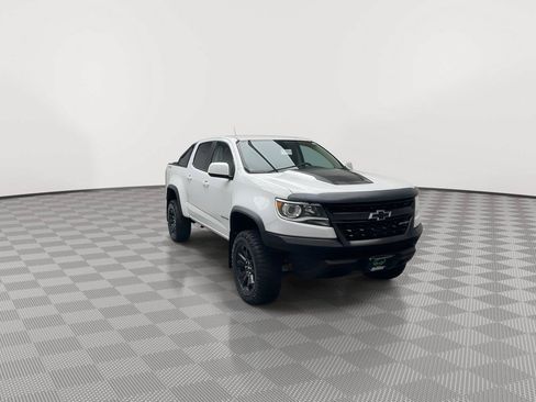 Certified 2019 Chevrolet Colorado ZR2 w/ ZR2 Dusk Special Edition AWD/4WD image 32