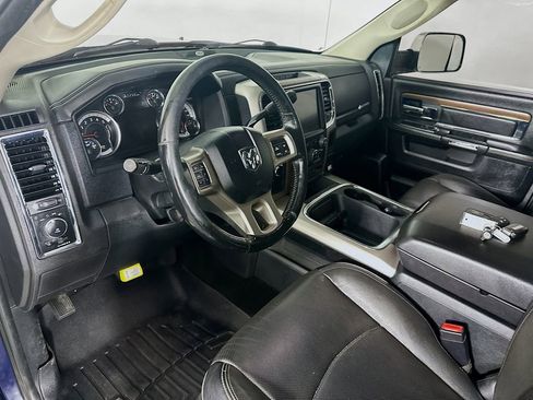 Used 2017 RAM 5500 Laramie image 29