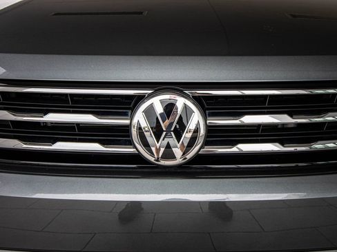 Certified 2021 Volkswagen Tiguan S image 7