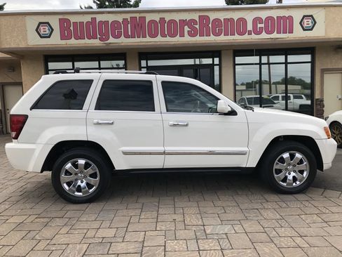 Used 2010 Jeep Grand Cherokee Limited w/ Trailer Tow Group IV AWD/4WD image 1