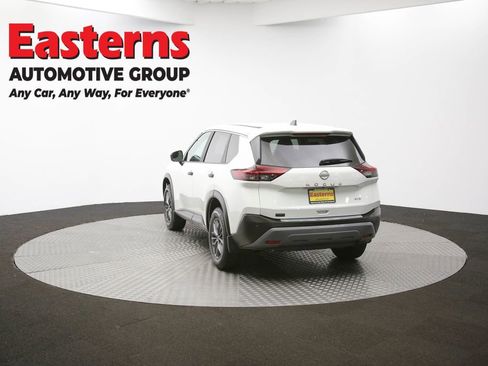 Used 2023 Nissan Rogue S image 65