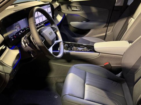 New 2026 Audi Q3 quattro 2.0T AWD/4WD image 5