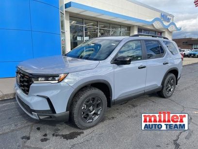 New 2025 Honda Pilot TrailSport