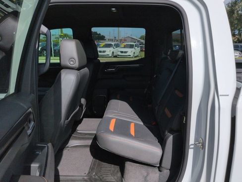 Used 2022 GMC Sierra 1500 AT4 w/ AT4 Premium Package AWD/4WD image 12