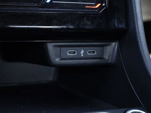 Used 2025 Volkswagen Jetta Sport FWD image 20