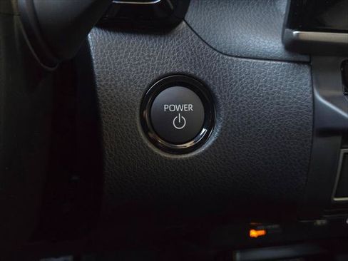 Used 2026 Toyota Camry SE FWD image 18
