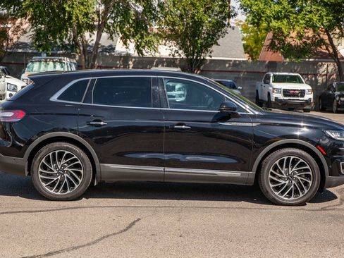 Used 2019 Lincoln Nautilus Reserve image 4