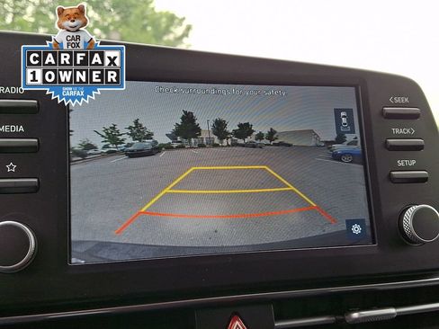 Used 2023 Hyundai Elantra SEL FWD image 3