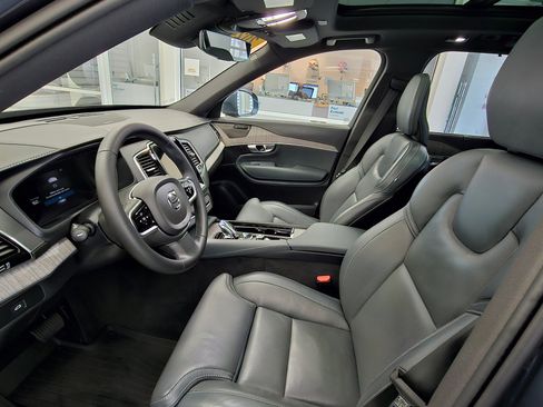 Certified 2024 Volvo XC90 B6 Ultimate w/ Protection Package image 24