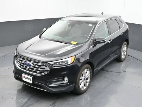 Used 2022 Ford Edge Titanium w/ Equipment Group 301A AWD/4WD image 23