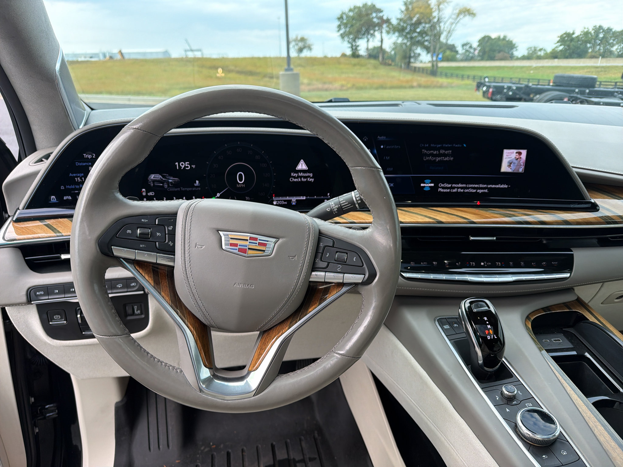Used 2021 Cadillac Escalade Premium Luxury Platinum AWD/4WD image 11