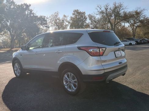 Used 2017 Ford Escape SE image 7