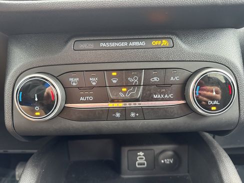 Certified 2025 Ford Escape Active image 16