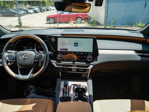 Used 2025 Lexus RX 350h w/ Convenience Package AWD/4WD image 12