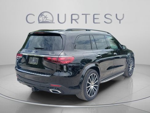 Certified 2024 Mercedes-Benz GLS 450 4MATIC image 3