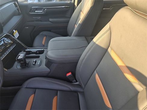 New 2026 GMC Sierra 1500 AT4 w/ AT4 Premium Package image 17