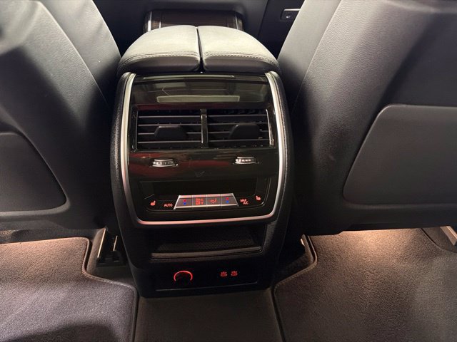 Used 2024 BMW X7 xDrive40i w/ Executive Package AWD/4WD image 28