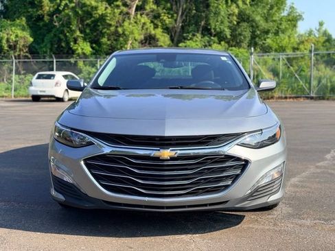 Used 2024 Chevrolet Malibu LT FWD image 3