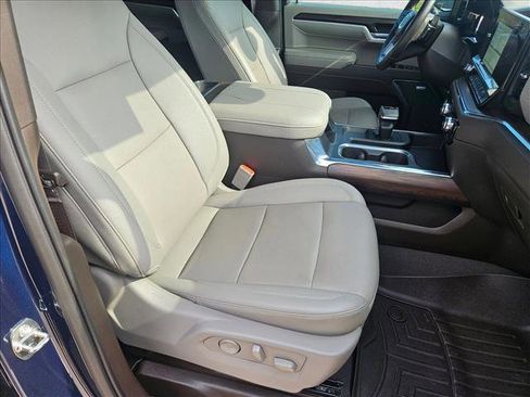 Used 2023 GMC Sierra 1500 SLT image 21