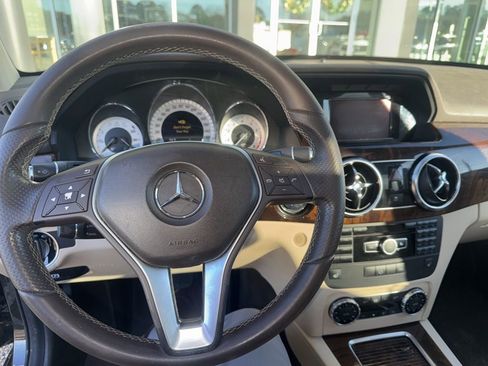 Used 2014 Mercedes-Benz GLK 350 2WD image 6