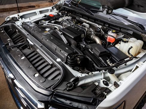 Used 2024 GMC Sierra 3500 SLE image 40