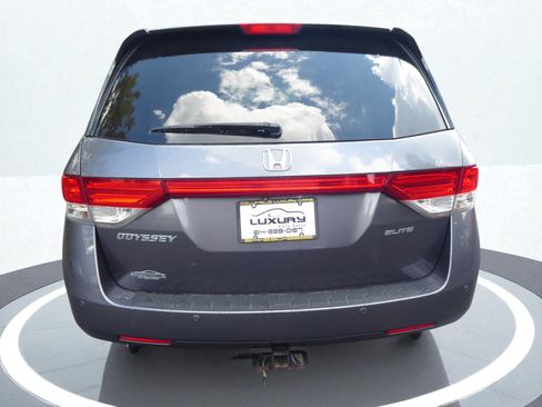 Used 2016 Honda Odyssey Touring Elite image 12