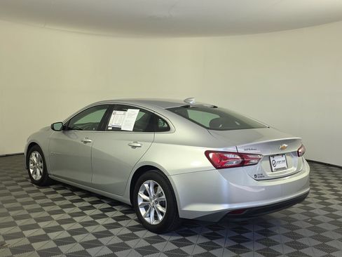 Used 2020 Chevrolet Malibu LT FWD image 4