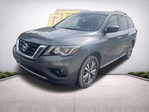Used 2019 Nissan Pathfinder SL FWD image 4