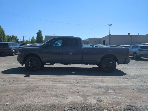 New 2026 RAM 3500 Laramie AWD/4WD image 4