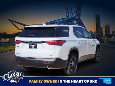 Used 2023 Chevrolet Traverse RS w/ LPO, Floor Liner Package FWD image 7