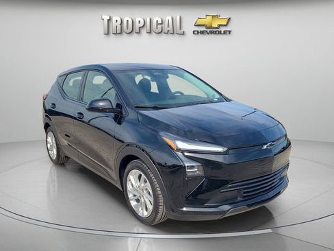 New 2027 Chevrolet Bolt LT FWD image 4