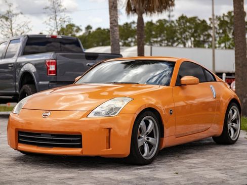 Used 2007 Nissan 350Z Grand Touring w/ Cargo Convenience Pkg RWD image 9