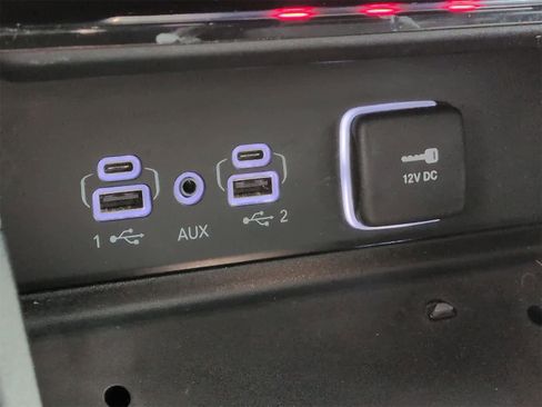 Certified 2023 Jeep Grand Cherokee Altitude image 29