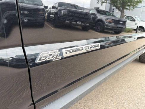 Used 2022 Ford F350 Lariat w/ Lariat Ultimate Package AWD/4WD image 14
