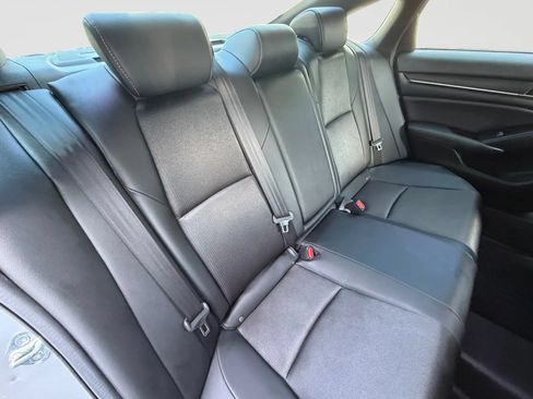 Used 2021 Honda Accord Sport image 18