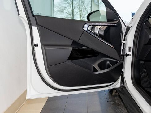 New 2026 BMW X3 xDrive30 w/ Premium Package image 12