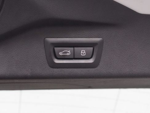 Used 2024 BMW X7 xDrive40i AWD/4WD image 41