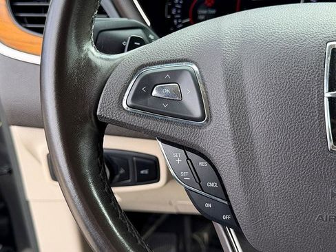 Used 2019 Lincoln MKC Select w/ Select Plus Package image 27