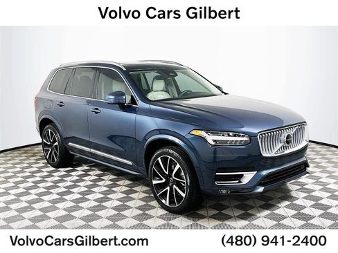 Used 2025 Volvo XC90 B5 Plus image 1
