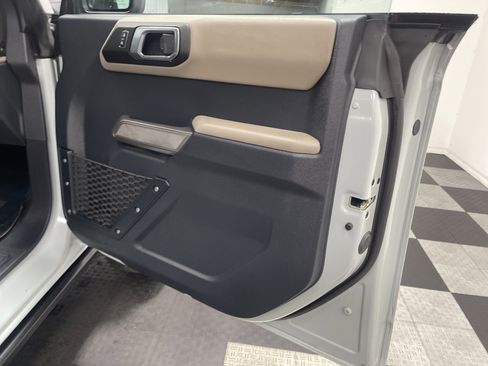 Used 2022 Ford Bronco Wildtrak image 25