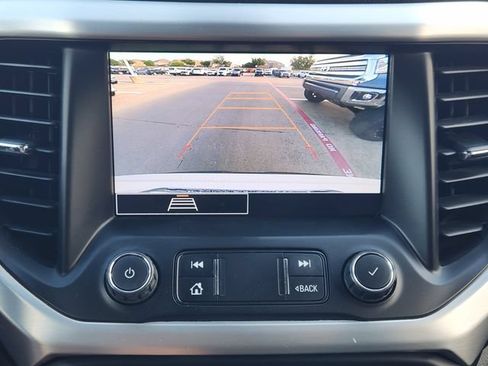Used 2021 GMC Acadia SLE w/ Driver Convenience Package FWD image 6