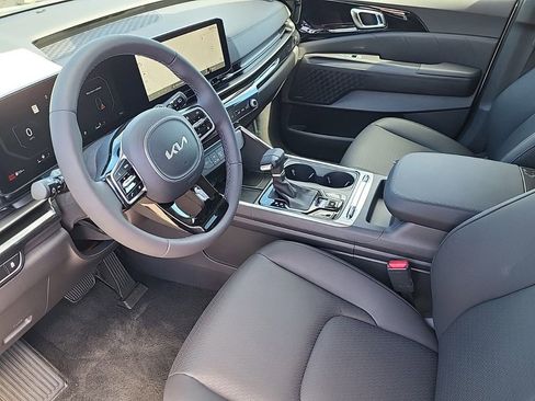 New 2025 Kia Carnival SX Prestige image 10