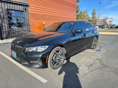 Used 2020 BMW 330i Sedan w/ Driving Assistance Package RWD image 1