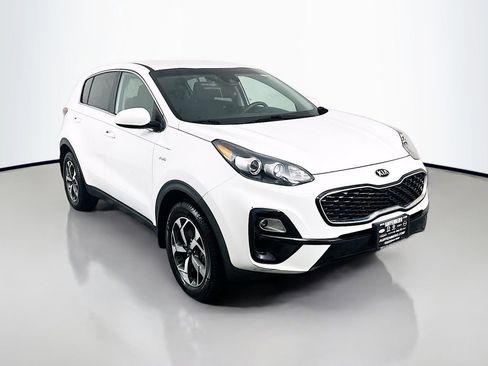 Used 2020 Kia Sportage LX image 1