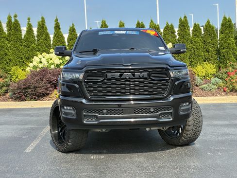 Used 2025 RAM 1500 Big Horn AWD/4WD image 5