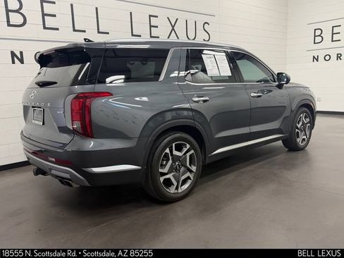 Used 2023 Hyundai Palisade Limited AWD/4WD image 4